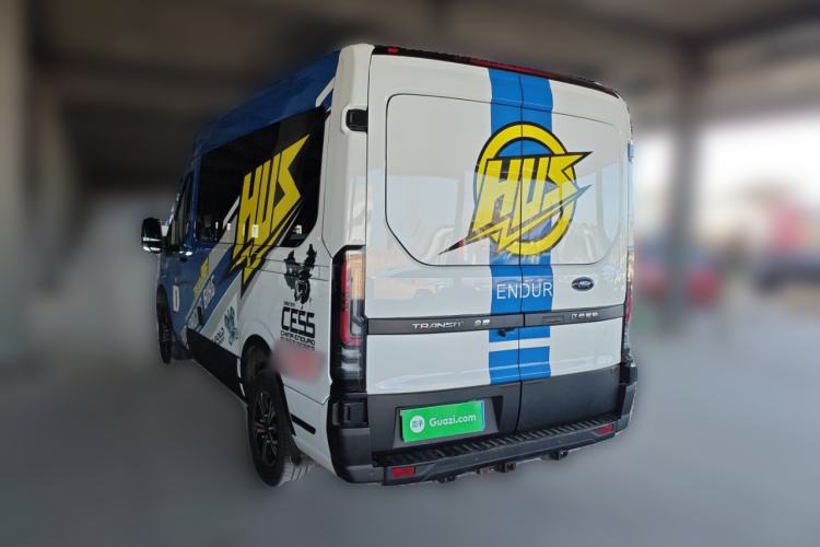 Used Ford Transit T8 2024 T8 2.3T Diesel Automatic Mid-Drive Mid-Roof 6-Seater Fully Equipped 2/2/2 Configuration
