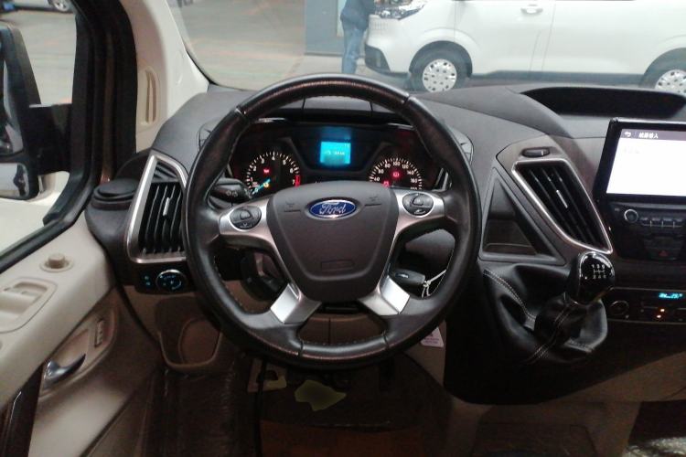 Used Ford Tourneo Custom 2016 2.0T Manual Elite Version