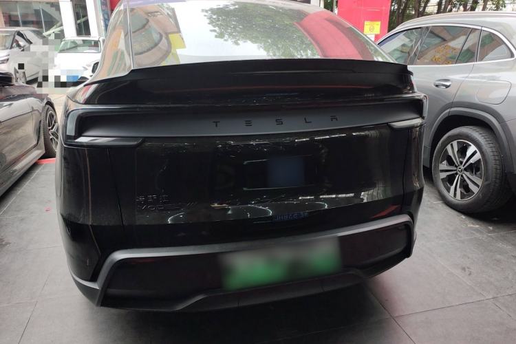 Used Tesla Model Y L 2025 Model Long-Range All-Wheel-Drive Version
