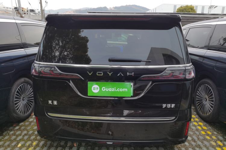 Used VOYAH Dream 2025 PHEV Four-Wheel-Drive Flagship Kunpeng Edition Rear