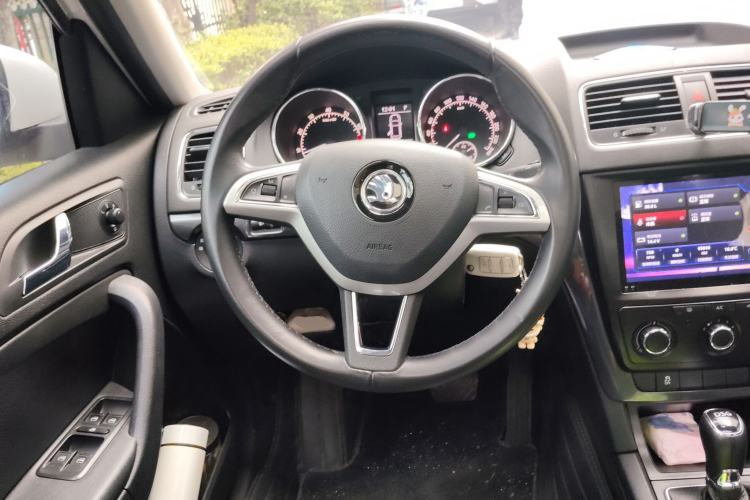 Used Skoda Yeti 2017 TSI280 DSG Car Enjoy Brothers Edition