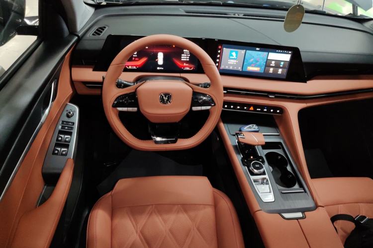 Used CHANGAN CS75 PLUS iDD 2023 ZhiDian iDD Smart Leading Model