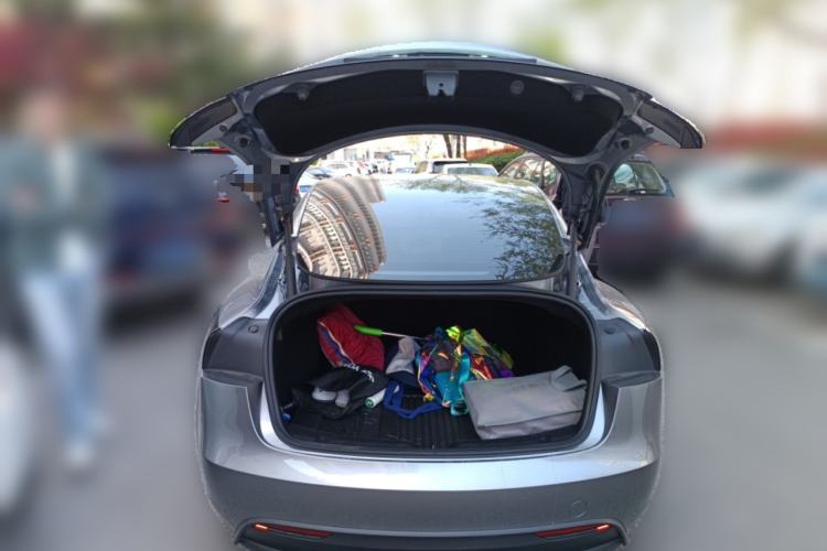 Used Tesla Model 3 2025 Rear-Wheel-Drive Version Trunk