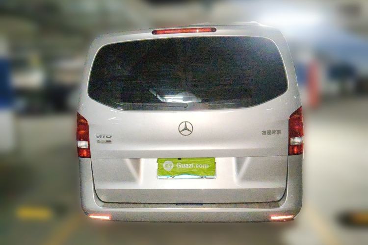 Used Mercedes-Benz Vito 2018 2.0T Elite Version 7 Seats China VI Emission Standard
