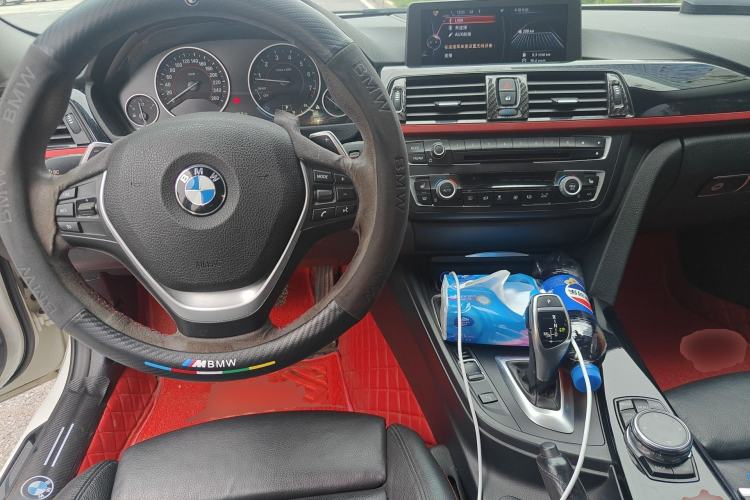 Used BMW 3 Series 2015 328i Sport Design Package Center Console