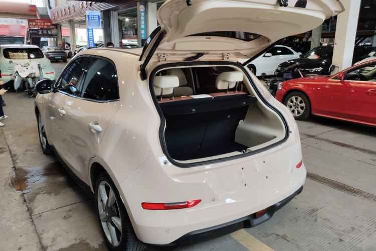 Used ORA Good Cat 2023 401 km Standard Range Premium Version Lithium Iron Phosphate