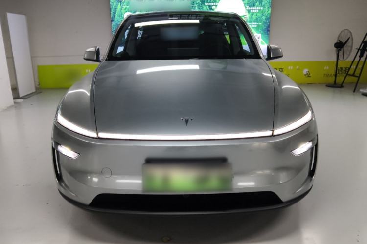 Used Tesla Model Y 2025 Rear-Wheel Drive First Edition
