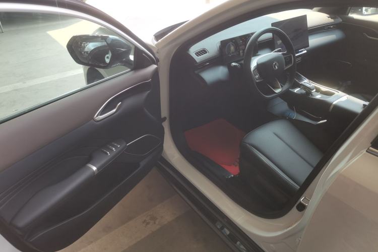 Used CHANGAN Eado 2026 Model, Fourth Generation, 1.5T 500Bar Dynamic Enjoyment Edition Driver Seat