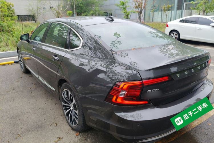 Used Volvo S90 2025 B5 Zhiyi Luxury Edition Rear Left 45 Deg