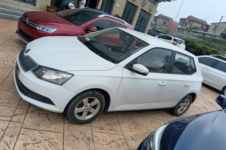 Used Skoda Fabia 2015 1.4L Automatic Front-Drive Model
