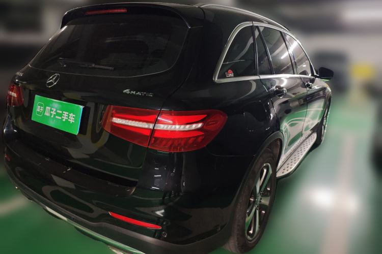 Used Mercedes-Benz GLC 2017 GLC 260 4MATIC Luxury Model Rear Right 45 Deg