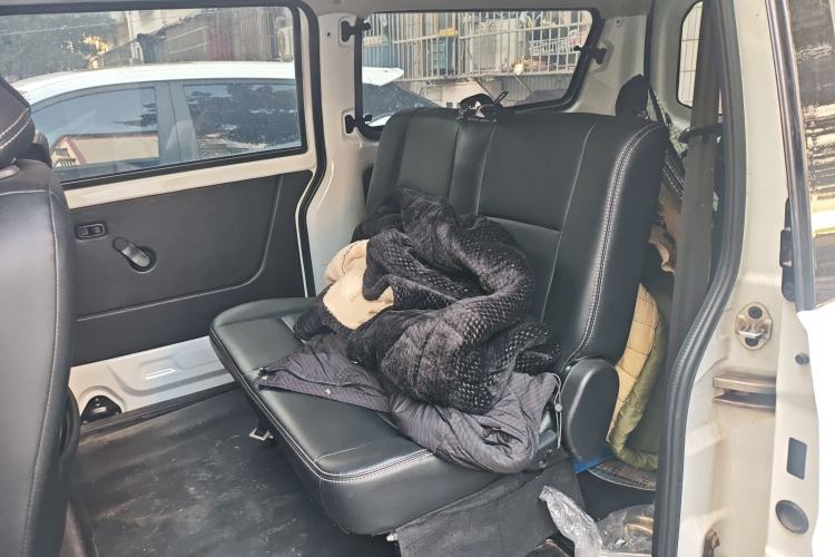 Used Jinbei Gold Hiace M Classic 2022 1.5L Engineering Lion Passenger Vehicle 6 Seats Left Rear Seat