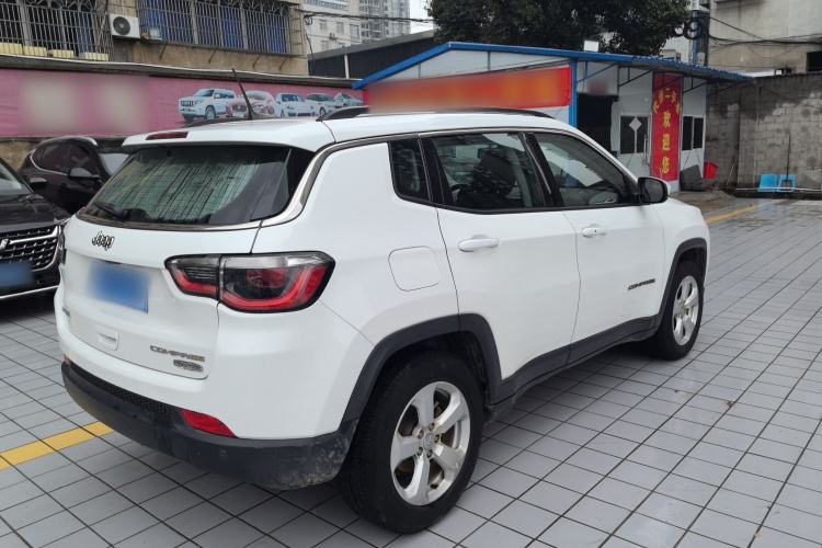 Used Jeep Compass 2017 200T Automatic Family Edition
