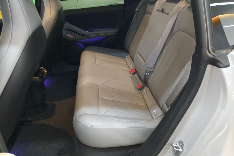 Used Nio ET5T 2023 75 kWh Touring Left Rear Seat