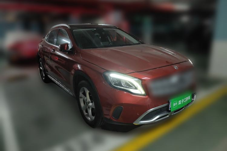 Used Mercedes-Benz GLA 2018 GLA 200 Sport Edition Front Right 45 Deg