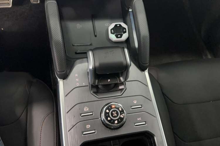 Used JETOUR Traveler 2023 2.0T All-Wheel-Drive CrossPRO