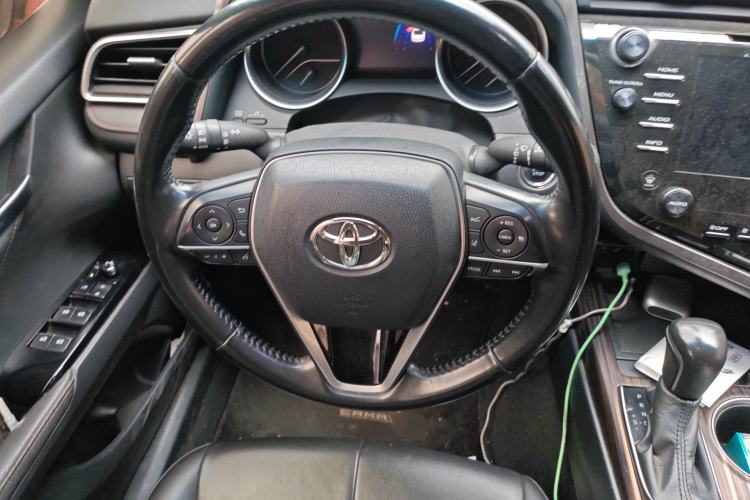 Used Toyota Camry 2018 2.5G Luxury Edition Steering Wheel