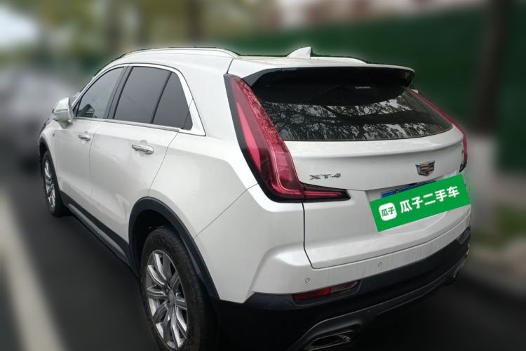 Used Cadillac XT4 2020 28T Two-Wheel-Drive Leading Version
