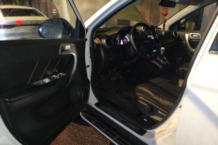 Used Haval H6 2016 Upgraded Model 1.5T Automatic Two-Wheel Drive Elite Version