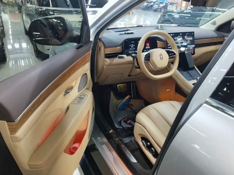 Used Hima AITO M7 2024 1.5T Rear-Drive Plus Version 6 Seats — 15
