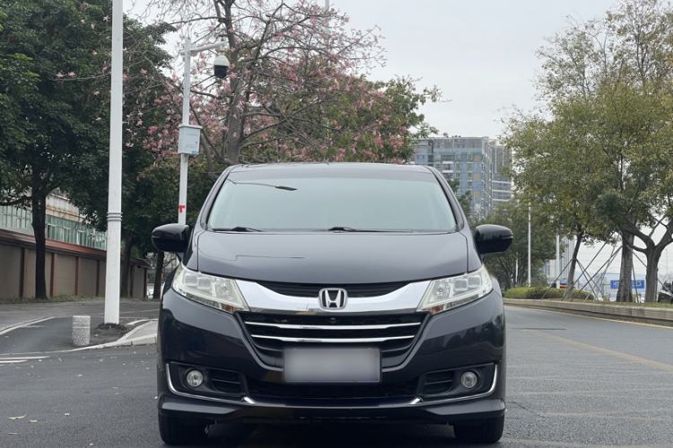 Used Honda Odyssey 2015 2.4L Supreme Edition
