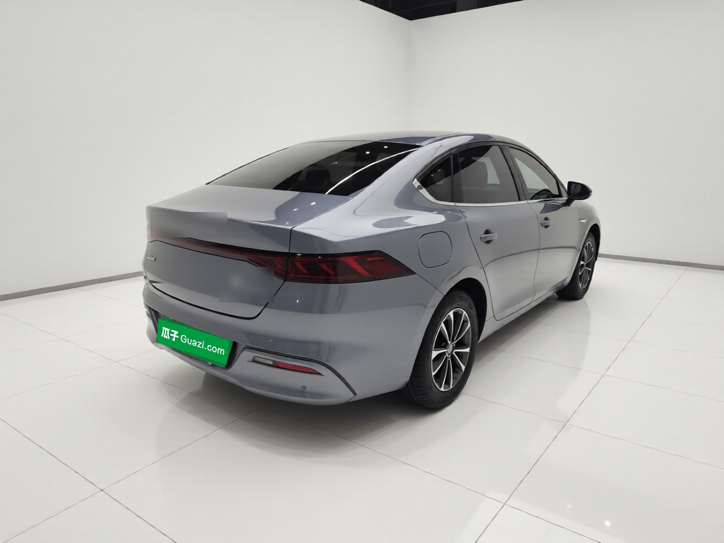 BYD Qin PLUS 2024 HONOR Edition DM-i 55KM Leading Model — снимка 6