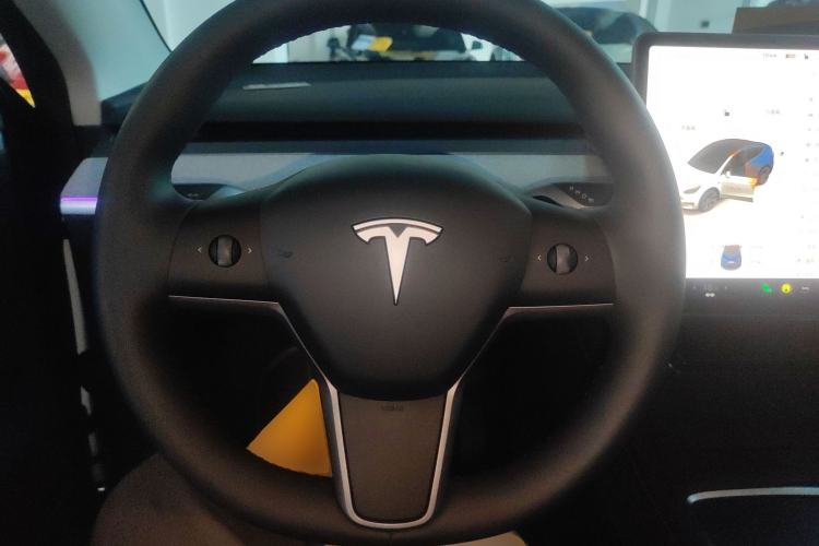 Used Tesla Model Y 2024 Rear-Wheel-Drive Version
