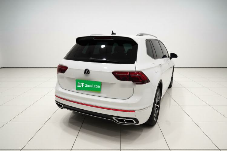 Used Volkswagen Tiguan L 2023 Restyled 330TSI Automatic Two-Wheel Drive R-Line Flagship Edition Exterior 5