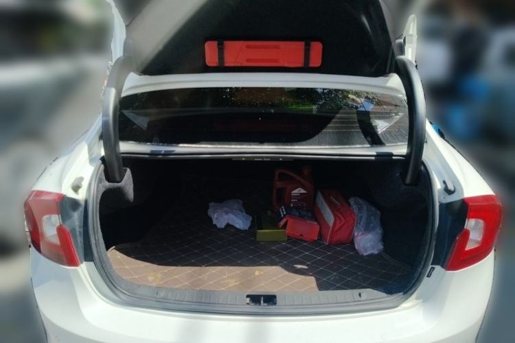 Used Volvo S60 2016 S60L T4 Zhiyuan Edition Trunk