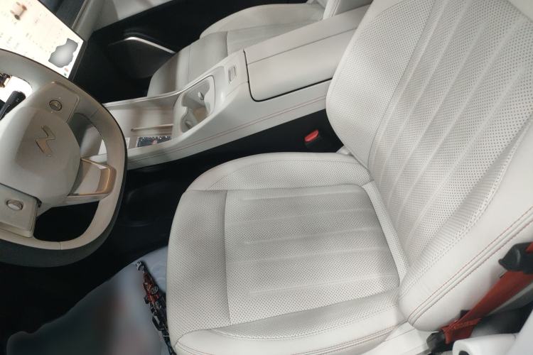 Used ONVO L60 2024 60 kWh All-Wheel Drive