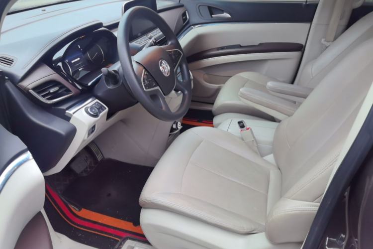 Used Buick GL8 2023 Land Executive Class Smart Enjoyment Model Left Front Seat