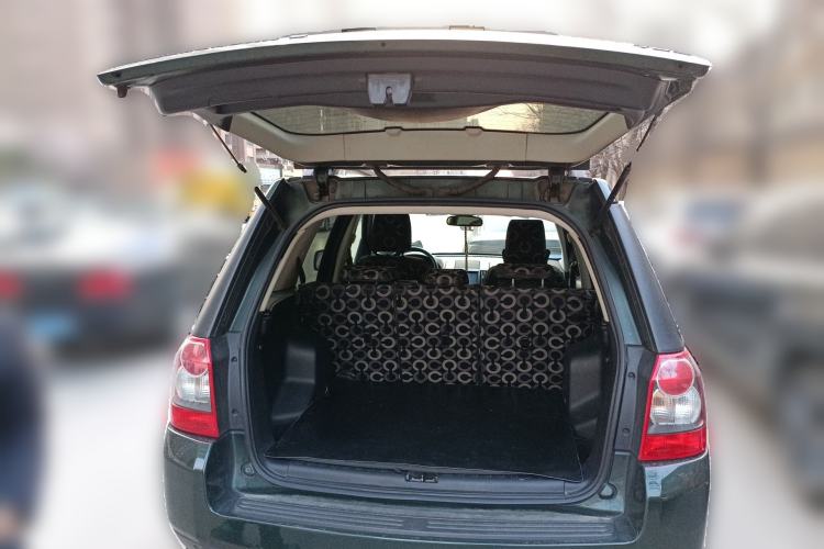 Used Land Rover Freelander 2 2010 2.2 TD4 Automatic SE Diesel Edition Trunk