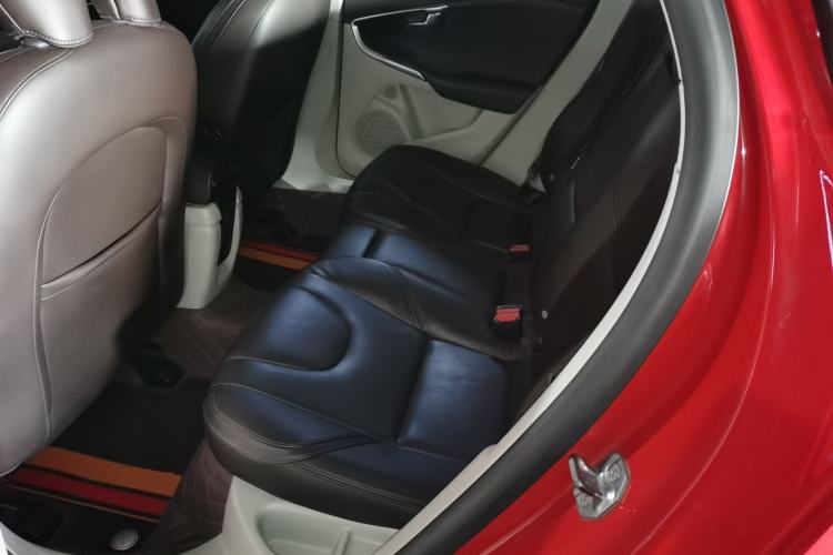 Used Volvo V40 2014 2.0T Zhiya Edition