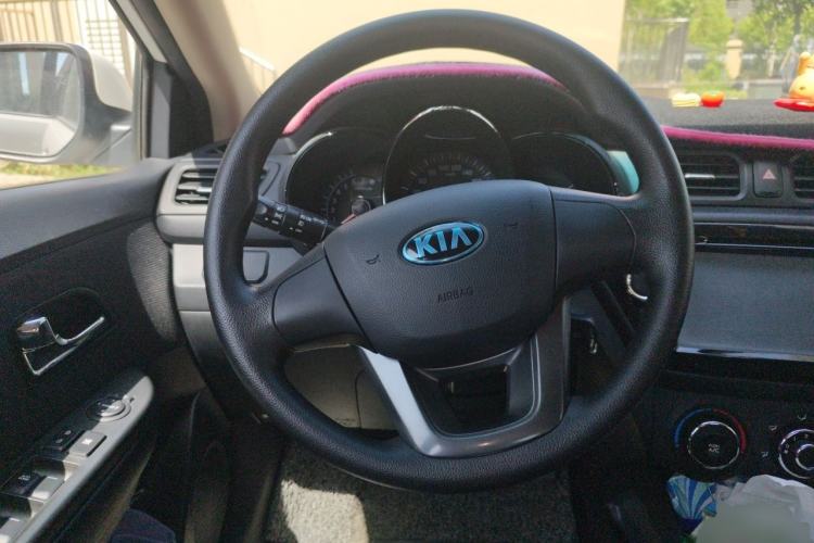 Used Kia K2 2012 Sedan 1.4L MT GLS Commemorative Edition