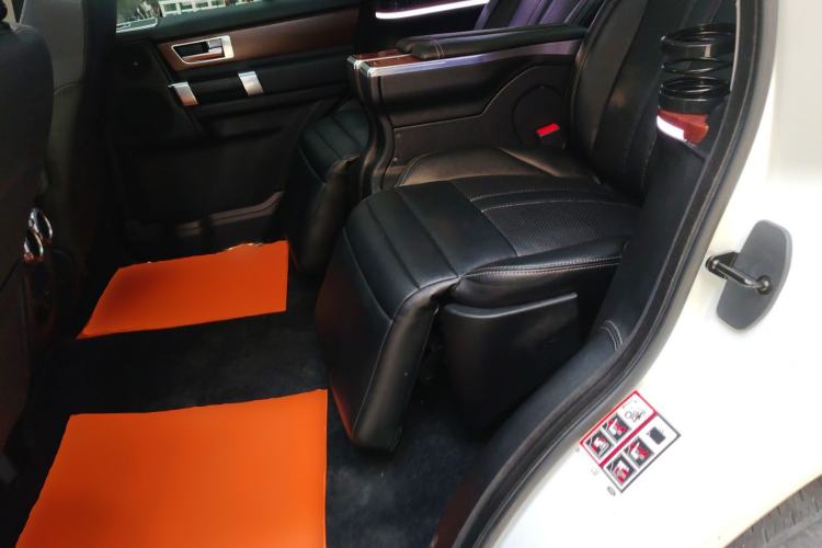 Used Land Rover Discovery 2016 3.0 SC Obsidian Black Heritage Edition SE
