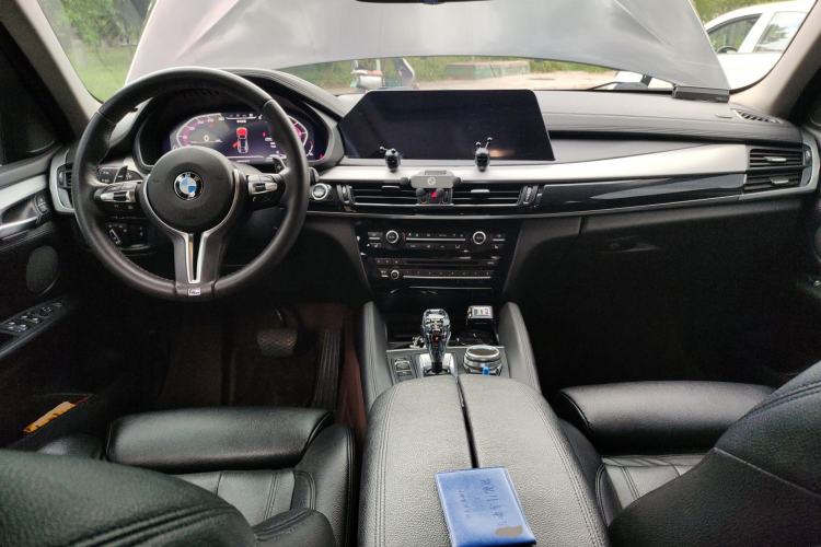 Used BMW X6 2015 xDrive35i U.S. specification
