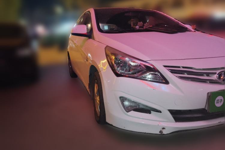 Used Hyundai Verna Ray 2014 1.4L Automatic GLX
