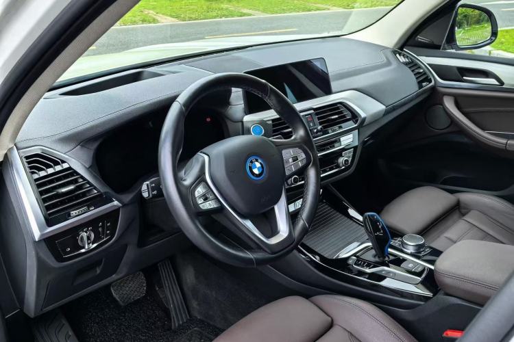 Used BMW iX3 2021 Leading Type
