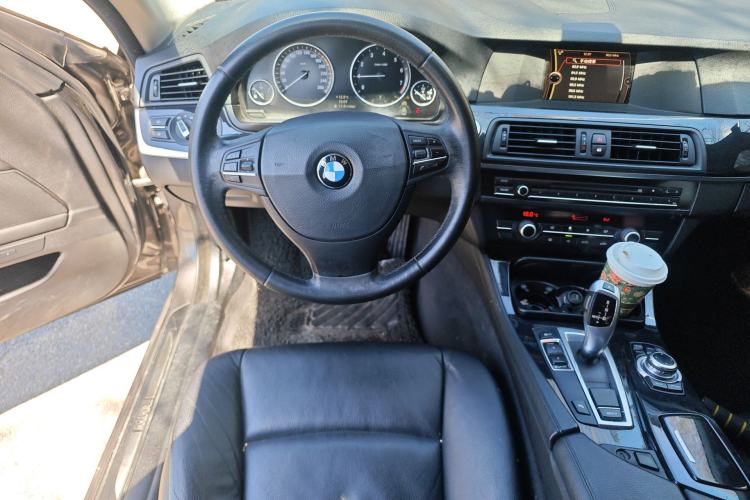 Used BMW 5 Series 2013 520Li Elegant Edition Steering Wheel