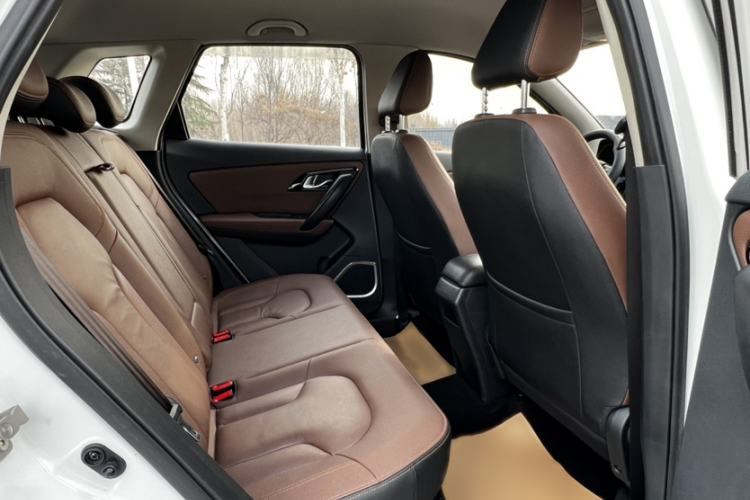 Used FAW Senya R7 2016 1.6L Automatic Smart Version