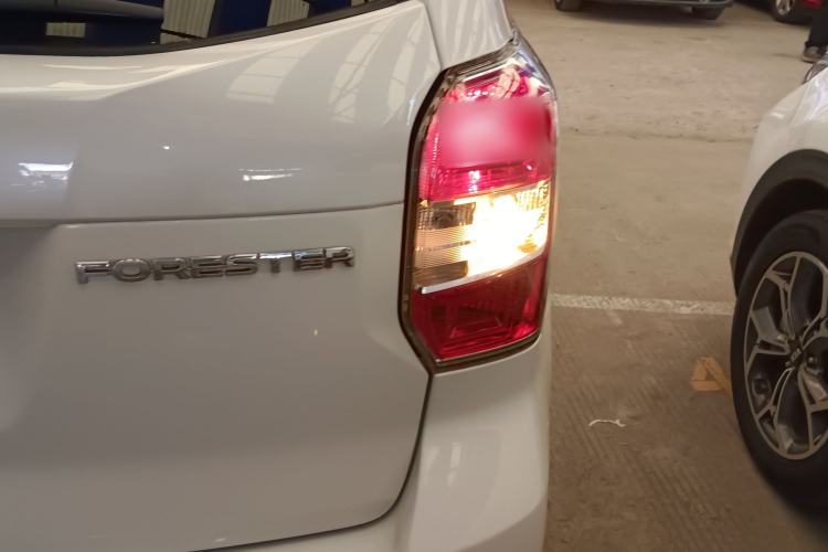 Used Subaru Forester 2014 2.0i Automatic Luxury Edition
