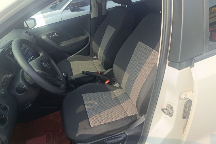 Used Volkswagen Polo 2016 1.4L Manual Fashion Model