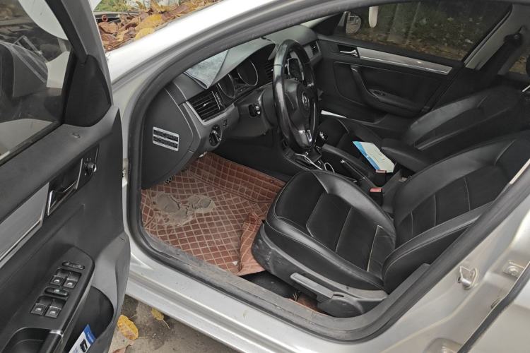 Used Volkswagen Bora 2013 1.6L Manual Comfort Model
