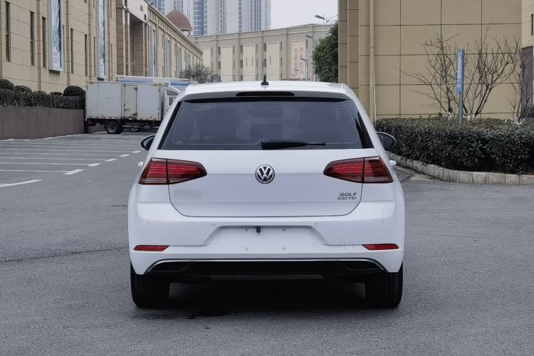 Used Volkswagen Golf 2018 230TSI Automatic Comfort Model
