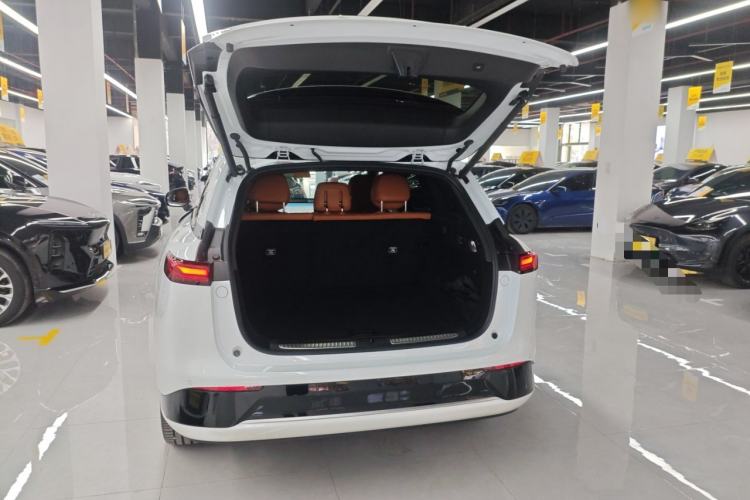 Used XPeng G9 2024 570 Max Trunk