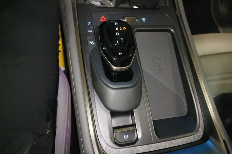 Used Ford Edge 2023 Ford Explorer L 2.0T EcoBoost Four-Wheel Drive 7-Seater Supreme Model