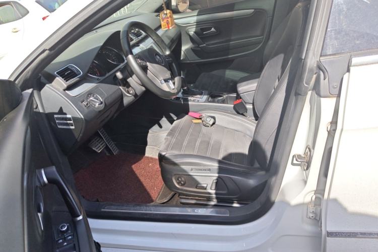 Used Volkswagen FAW-Volkswagen CC 2015 2.0 TSI Luxury Model
