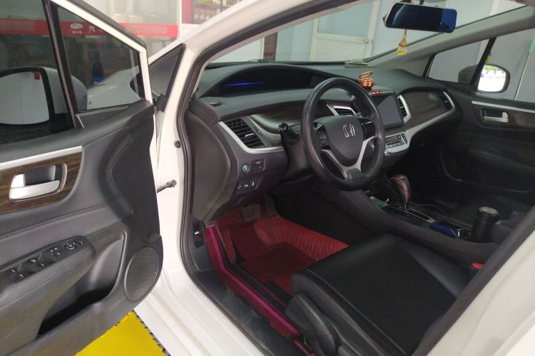 Used Honda Jade 2017 1.8L automatic Comfort version 5 seats