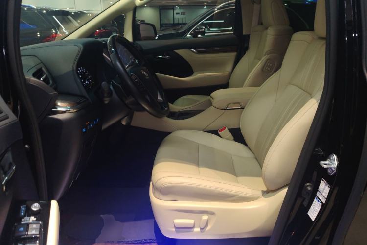 Used Toyota Vellfire 2021 Crown Dual-Engine 2.5L HV Supreme Edition
