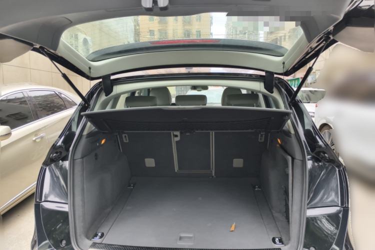 Used Audi Q5 2013 40 TFSI Technology Edition Trunk